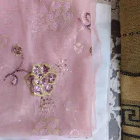 پارچه تور صورتی کار شده