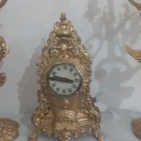 ساعت وشمعدان