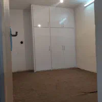 طبقه همکف ویلایی/ در وکیل آباد 93