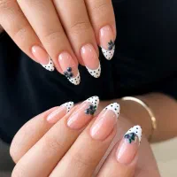 کاشت و ترمیم ناخن