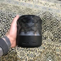 اسپیکر خفن همراه با نور های متنوع