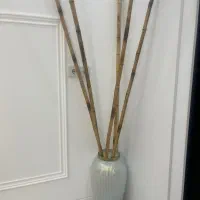 پنج عدد بامبو‌ وگلدان بزرگ