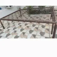 تخت آهنی