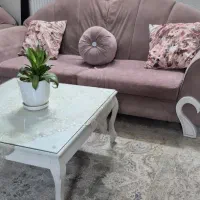 مبل  راحتی هفت نفره همراه میز با شیشه
