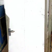 درب چوبی اتاق