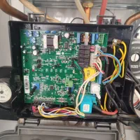 نصب‌وتعمیرپکیج‌وشیرالات‌وکولر