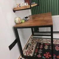 میز وکتابخانه
