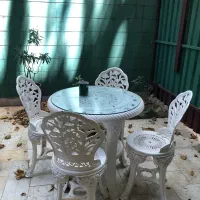 میز و صندلی