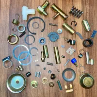 پخش عمده انواع پیچ و مهره و خارجات خودرویی