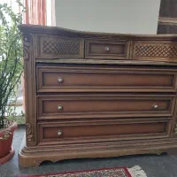 دراور.  میز آرایش