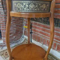 میز سه پایه چوبی