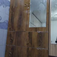 کمد لباس تمیز و سالم