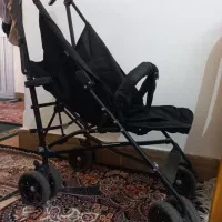 کالسکه تاشو تمیز ومرتب