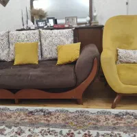 فروش مبل هفت نفره برند پاپیروس و میز وسط