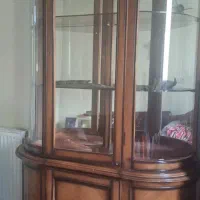 ویترین دو تیکه