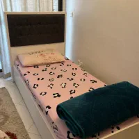 تخت خواب یک نفره
