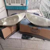 یک جفت چراغ ماشین ۲۰۶