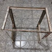 4پایه فلزی