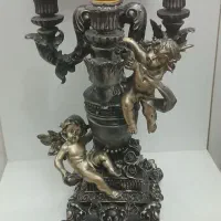 مجسمه و شمعدون