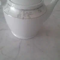 قوری بزرگ