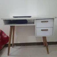 فروش میز تحریر سفید شیک و سالم