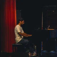 تدریس پیانو با قیمت دانشجویی