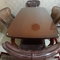 میز‌غذاخوری نو