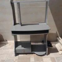 میز کامپیوتر و تحریر در حد نو