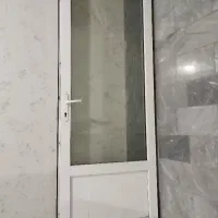 درب پی وی سی