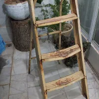نردبان فلزی