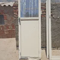 یک عدد درب سرویس