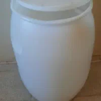 بشکه مناسب آب تمیز و سالم