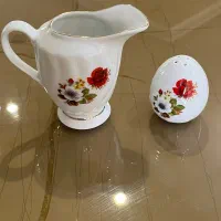 نمک پاش و جای سس و قهوه خوری