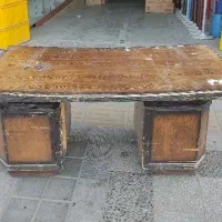 میز چوبی