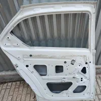 درب عقب  سمت چپ دنا