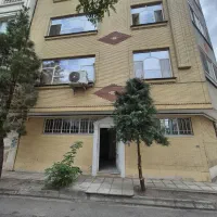 ۷۶ م آپارتمان همکف درمستقل دو نبش سند تک برگ