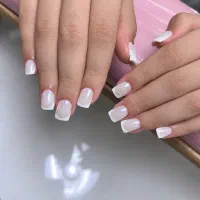 تخفیف ویژه ترمیم و کاشت ناخن