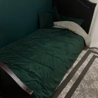 تخت و میزآرایش به همراه سه کشو