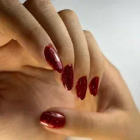 خدمات ناخون با تخفیف ویژه