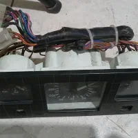 کیلومتر شمار و نشانگر بنزین