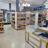 صندوقدار .فروشنده