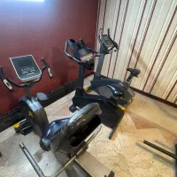 دوچرخه باشگاهی کارکرده ، سه دستگاه