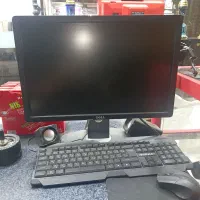 کامپیوتر با مینی کیس و میز