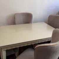 میز نهارخوری