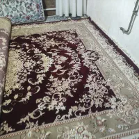 یک فرش   ۲ونیم در ۳ تمیز بی ایراد