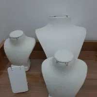 مانکن جواهرات