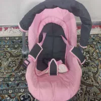 کریر نوزاد صورتی