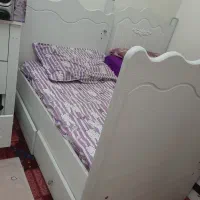 تخت کودک و نوجوان