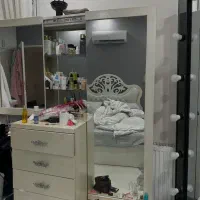 کمد میز آرایش همراه با آیینه و کشو
