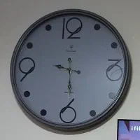 ساعت دیواری